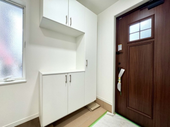 Lb`@̌ւ𖾂邭Ă܂BV[Y{bNXtłƑ̗[ł܂B