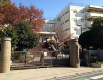 ���ӊ��@�w�������܎s�����v�ے��w�Z�x �ڎw���w�Z�� �E�������@�@�@�E�E�E�@���Ԃ₫�܂�����A���R�Ɛ����ł���w�Z �E��𐴂߂�@ �E�E�E�@�w�ԏ�ɂӂ��킵���A���邭���ꂢ�Ȋw�Z �E���s�����@�@�E�E�E�@