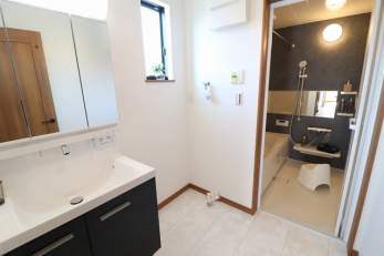 ���ʑ�E���ʏ��@�`�{�H��̊������ꌩ�w��͂��C�y�ɂ��A������������`