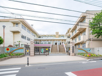 ���ӊ��@�������܎s���哌���w�Z�i560m�j