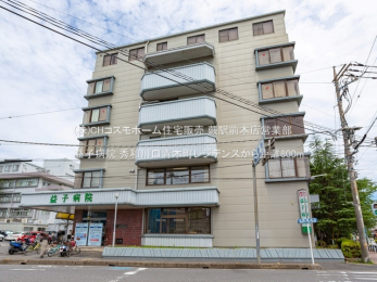 ���ӊ��@�v�q�a�@�i800m�j