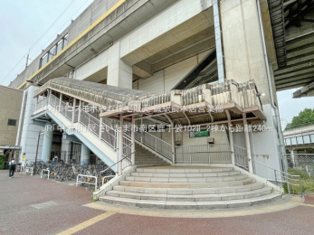 ���ӊ��@JR�u���Y�a�v�w�i240m�j