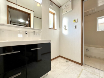 �����v������i���ώʐ^�j�@�`���ʉ��ώ��`�E���d�l�E�@ �������ꂽ���m�g�[���̋�Ԃ́A���X�̕�炵�ɐS�n�悢���a�������炵�܂��B���������ӂ��݂����A���₩�ȂЂƂƂ������o���Ă����ł��傤 