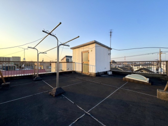 �o���R�j�[�@�`�X�J�C�o���R�j�[�`�h���}�ɏo�Ă���悤�ȉ���o���R�j�[�ł��� �E��ƈ�̂ɂȂ�悤�ȁA�J�������ӂ�钭�]�B�S�n�悢���������� �E�[��ꎞ�A�L����X���݂�Ƃ��߁B�Î�ɖ��������� 